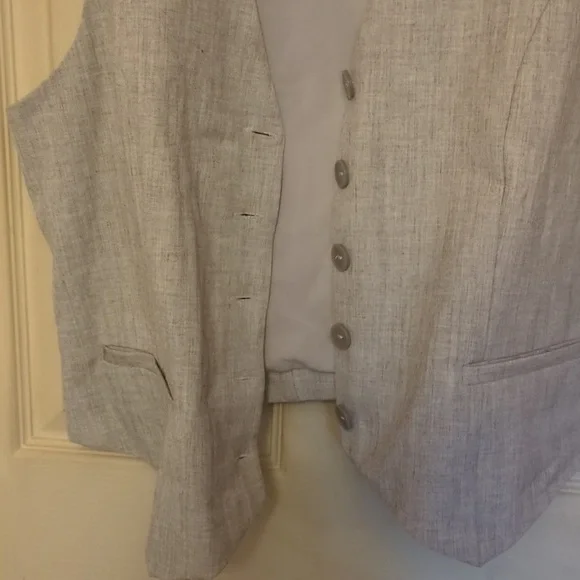 NWOT Abercrombie & Fitch XL Grey Tailored Vest - Picture 6 of 8